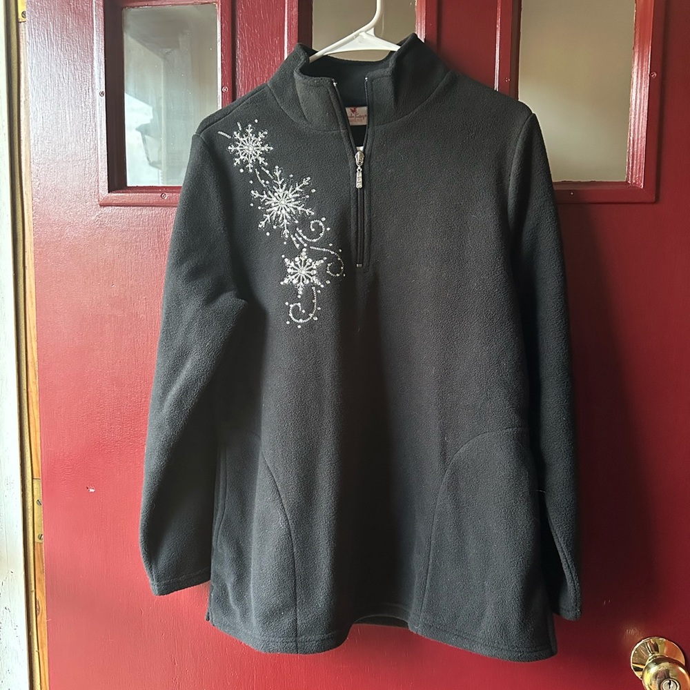 Quacker Factory Black Fleece Top
